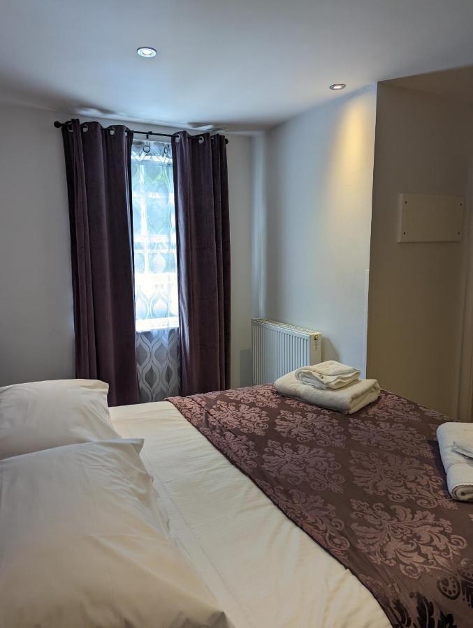 Barley Sheaf, Old Bridge Street En Suite Rooms, Room Only Truro Kültér fotó
