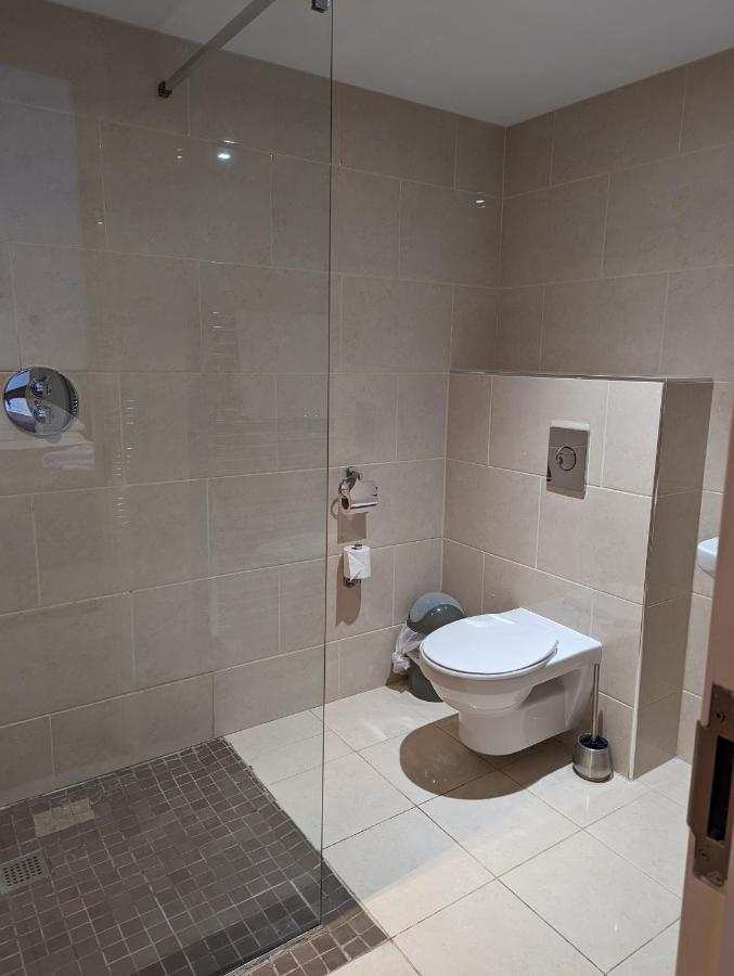 Barley Sheaf, Old Bridge Street En Suite Rooms, Room Only Truro Kültér fotó