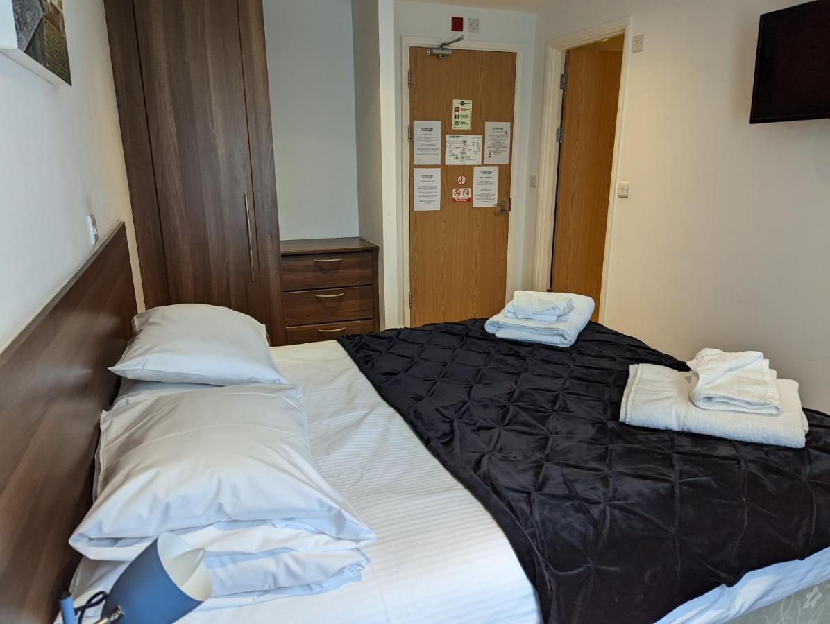 Barley Sheaf, Old Bridge Street En Suite Rooms, Room Only Truro Kültér fotó